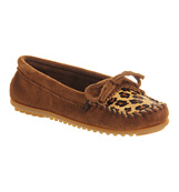 Minnetonka Leopard kilty moc Dusty brown suede