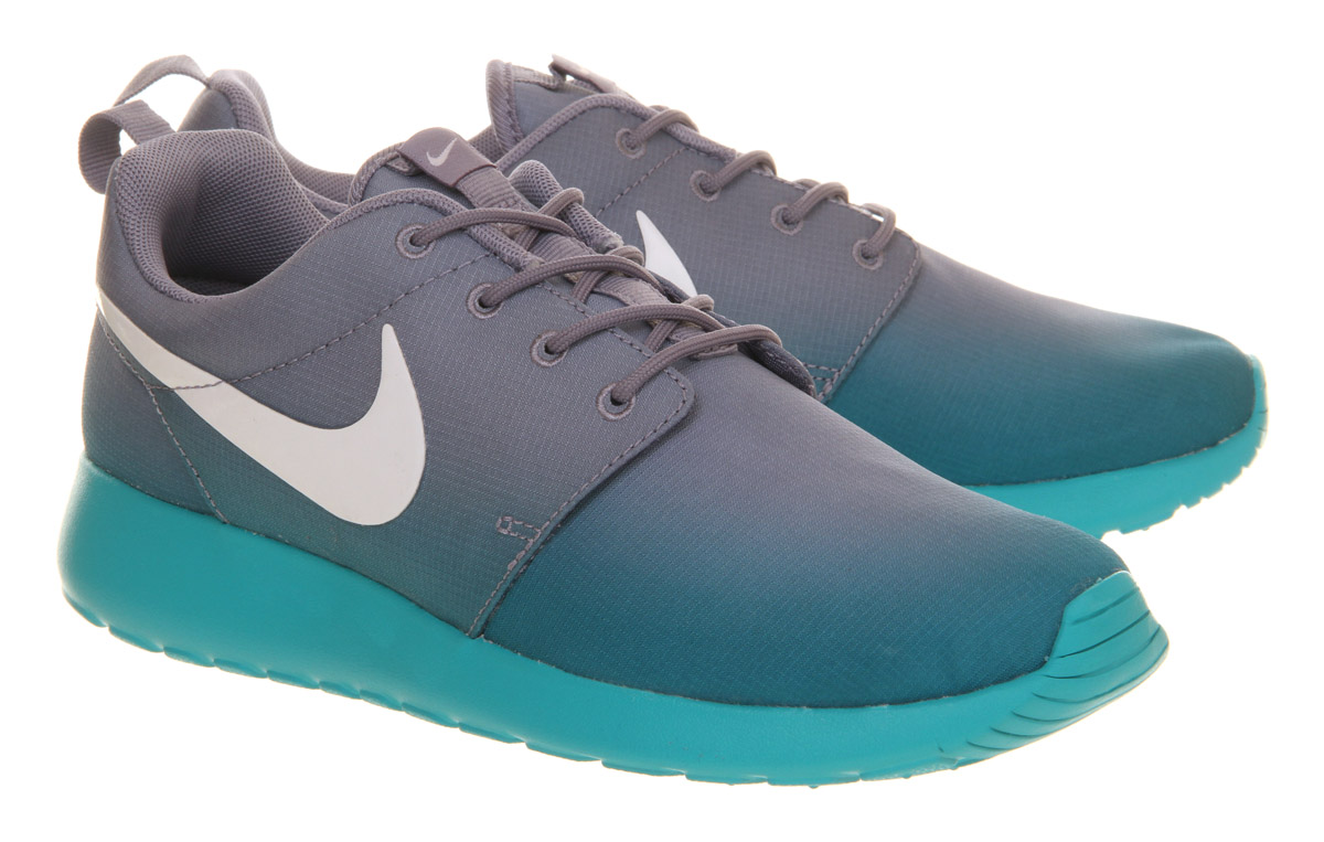NikeRoshe RunGreen Purple Fade Exclusive