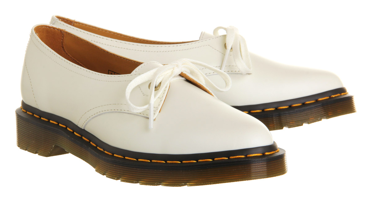 Dr. MartensCore Siano ShoeOff White Polished Leather
