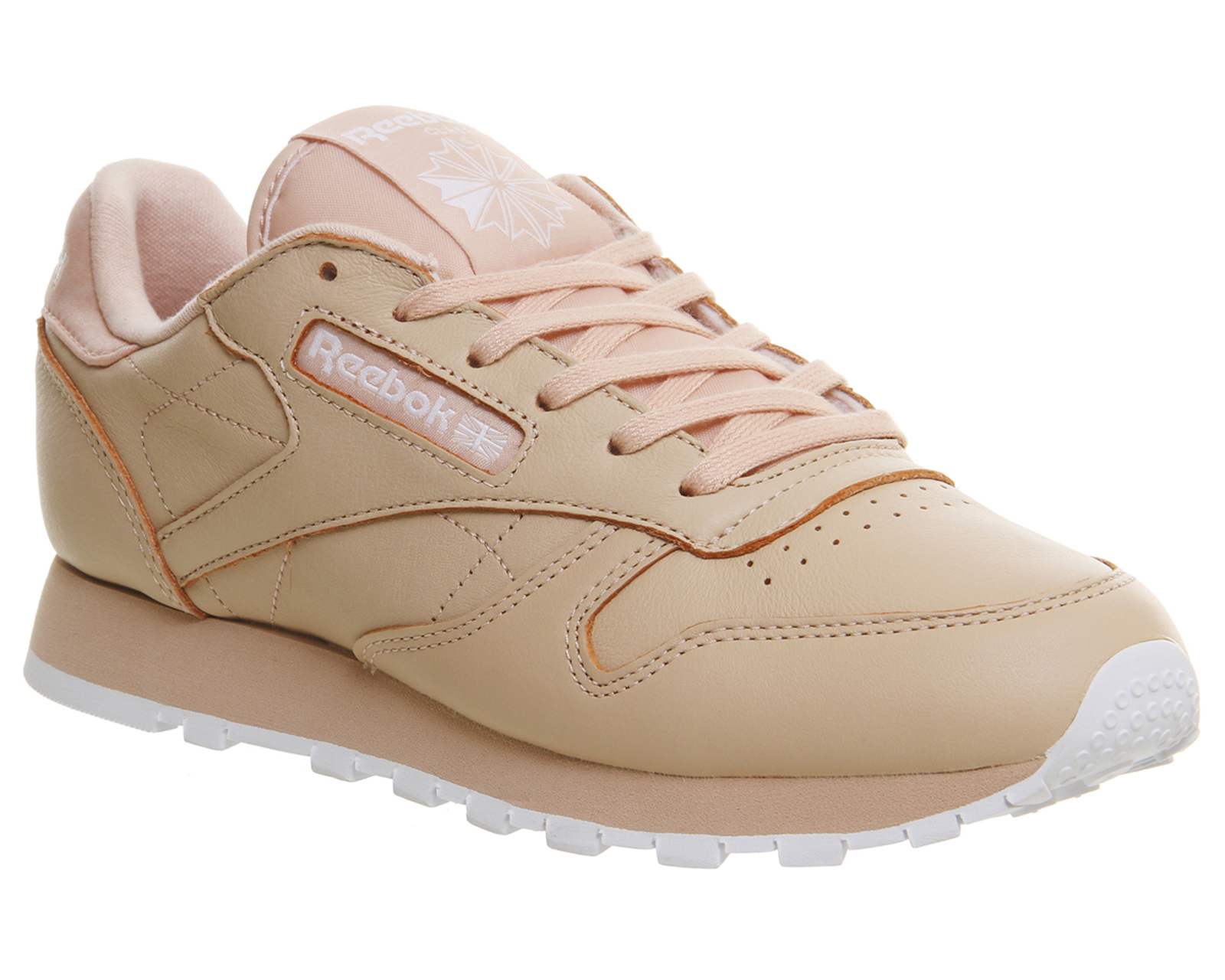 reebok classic leather trainers in white